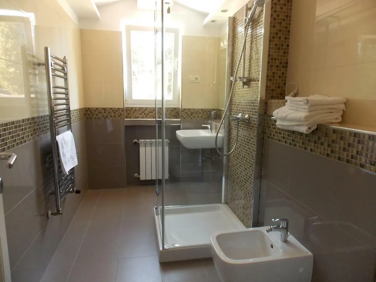 Corte Dei Merli Suite & Room Ровинь 3*,